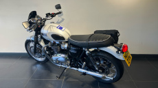 Triumph Bonneville T120 Diamond